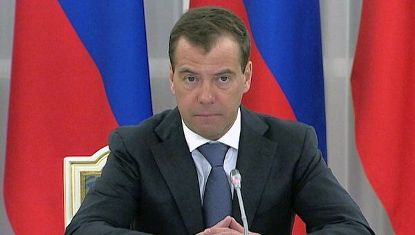  Медведев назвал дату сдачи закона о борьбе с коррупцией