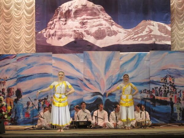 Индийский танец невест (группа Турья из г. Нижнего Новгоро