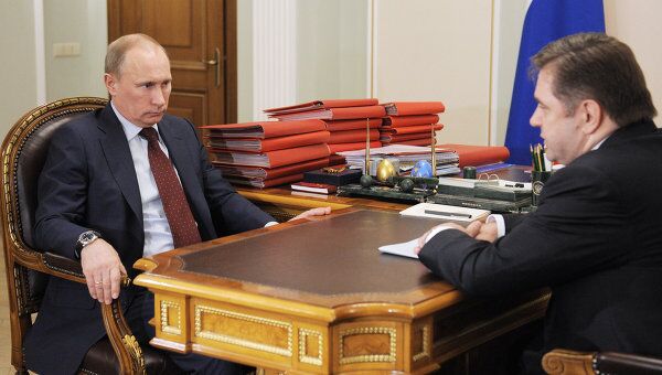 Премьер-министр РФ В.Путин встретился с министром энергетики РФ Сергеем Шматко