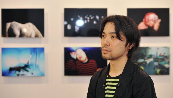 Куратор выставки Двойная перспектива: Современное искусство Японии Кэндзиро Хосака