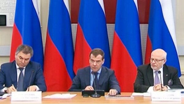 Медведев предложил помощь государства в решении споров экологов с бизнесом