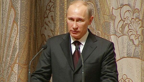 Путин призвал взять под общественный контроль работу социальной сферы