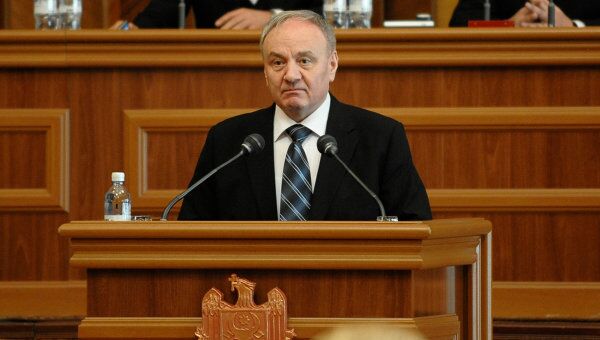 Избранный президент Молдавии Николай Тимофти.