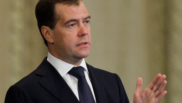 Медведев требует не допустить затягивания сроков по гособоронзаказу