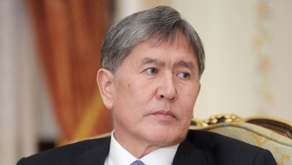 Президент Киргизии Алмазбек Атамбаев.Архив
