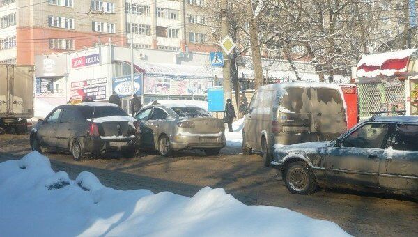 Снежные заносы привели к мелким ДТП на дорогах Иванова