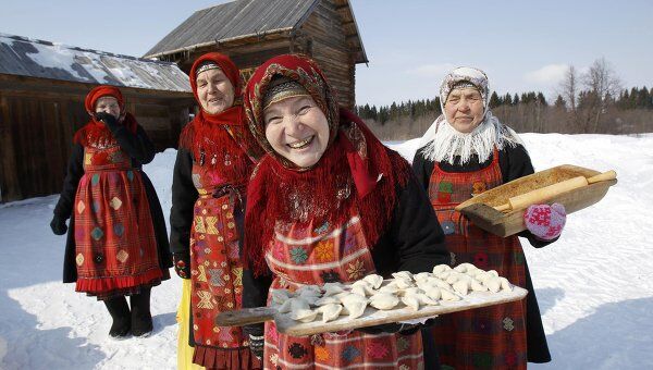 Участницы группы Бурановские бабушки из удмуртского села Бураново