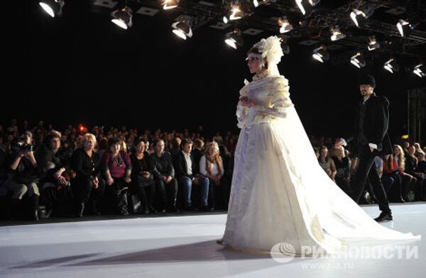 Показ Slava Zaitsev в рамках Mercedes-Benz Fashion Week Russia