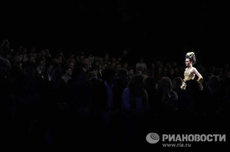 Показ Slava Zaitsev в рамках Mercedes-Benz Fashion Week Russia