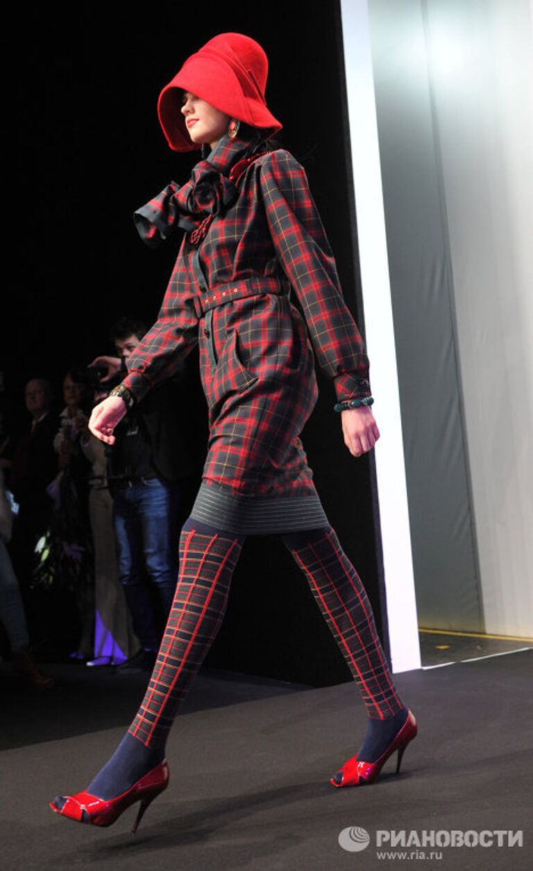 Показ Slava Zaitsev в рамках Mercedes-Benz Fashion Week Russia