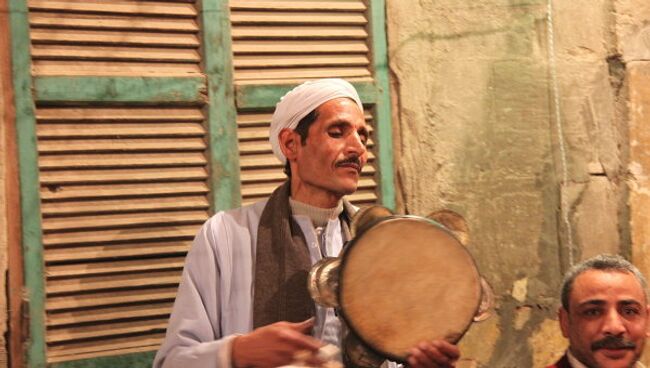 Празднование годовщины рождения имама Хусейна в Каире