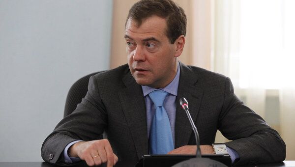 Д.Медведев провел заседание по вопросам коррупции в ситуационном центре ГИБДД по Москве