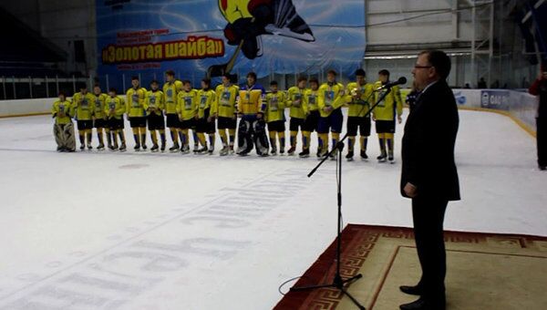 Челнинские хоккеисты разгромили соперников в финале Золотой шайбы