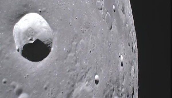 Зонды НАСА передали на Землю первые фотографии Луны, сделанные по заявкам школьников