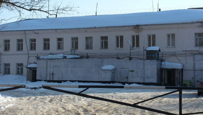 Здание колонии № 17 в поселке Шексна Вологодской области