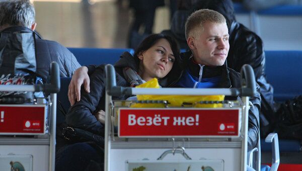 Пассажиры ожидают вылетов в Национальном аэропорту Минск. Архивное фото