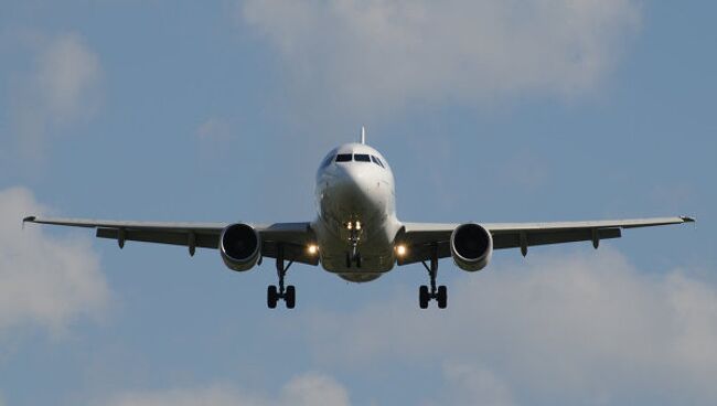 Самолет Airbus А-319. Архив