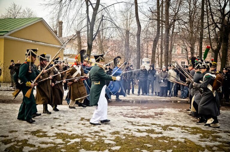 Памятник память история музей реконструкция священник