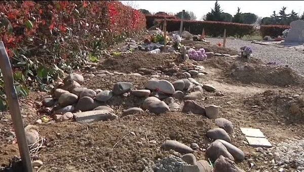 Тулузского стрелка похоронили. Кадры с места погребения 