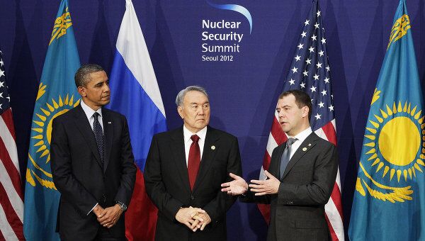 Президент РФ Д.Медведев на саммите по ядерной безопасности в Сеуле