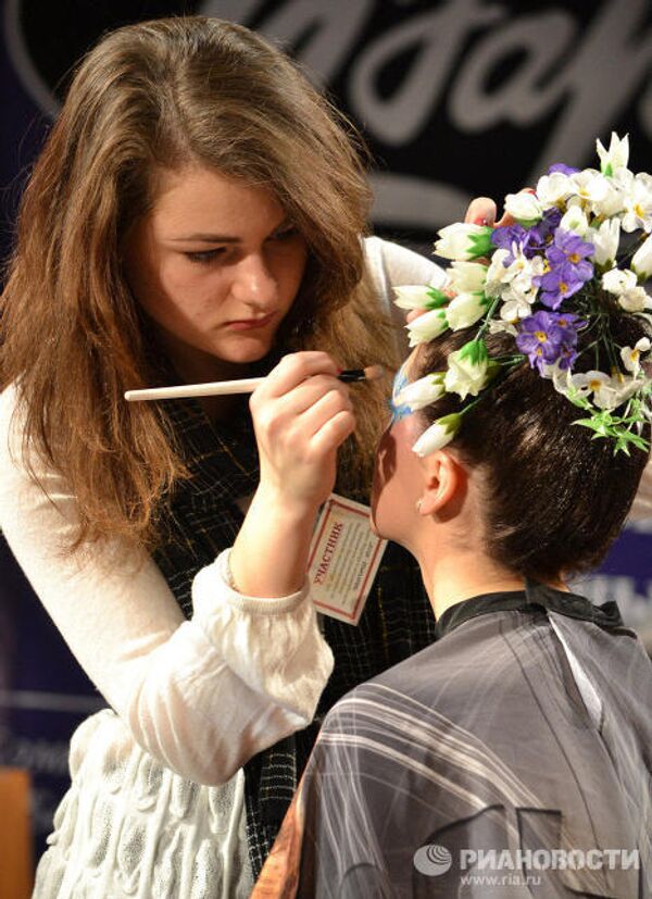 Восьмой чемпионат по парикмахерскому искусству, декоративной косметике, моделированию и дизайну ногтей Белгород-2012