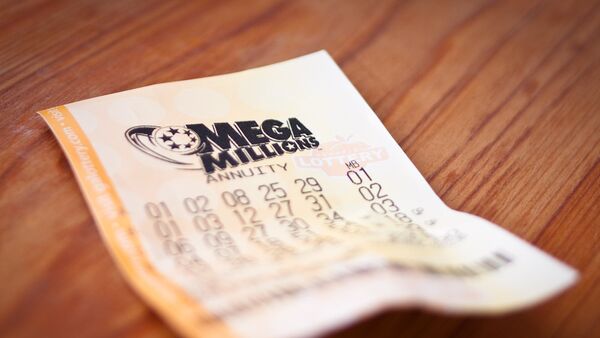 Билет американской лотереи Mega Millions