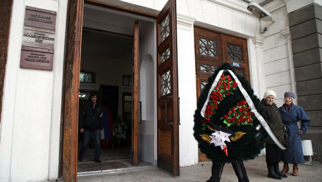 Похороны майора Сергея Солнечникова в городе Волжском