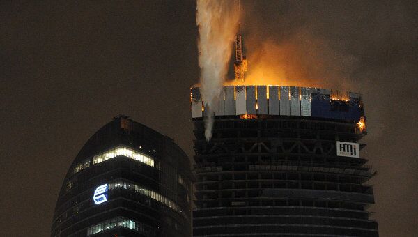 Башня Восток центра Москва-Сити могла загореться из-за прожектора