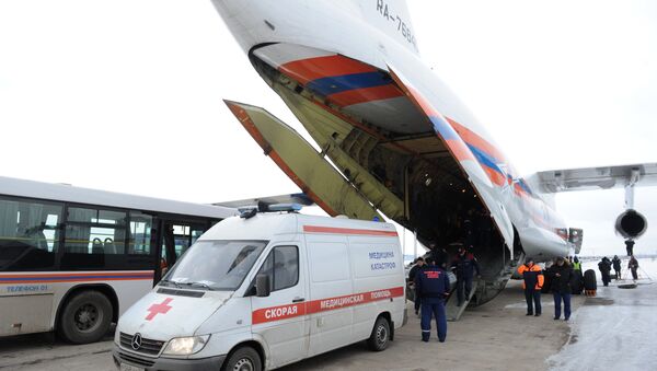 Спецборт МЧС с раненым в катастрофе под Тюменью прибыл в Москву