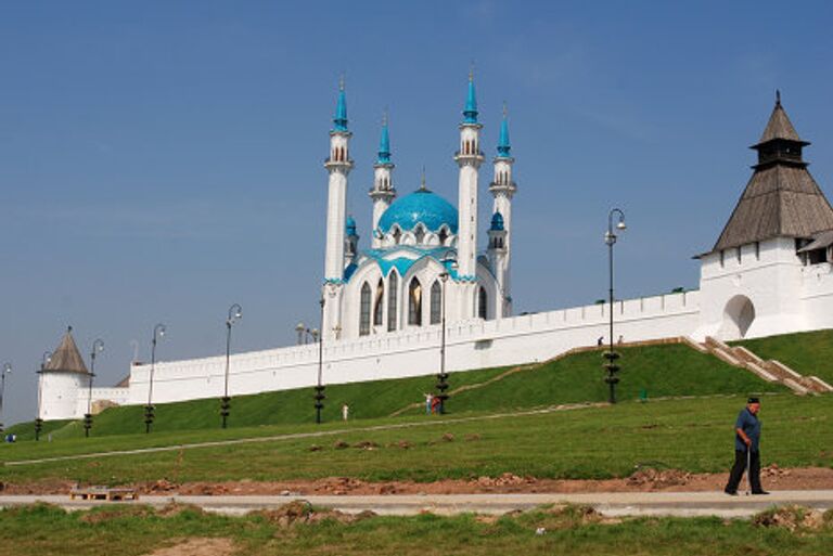 Несомненно, Казанский Кремль является жемчужиной Казани. Пож