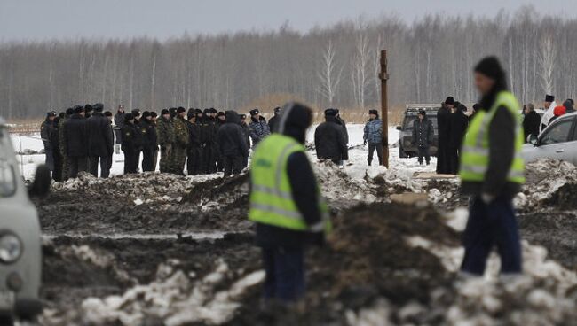 Панихида по погибшим в авиакатастрофе под Тюменью