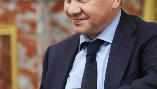 Медведев предложил Шойгу в губернаторы Подмосковья