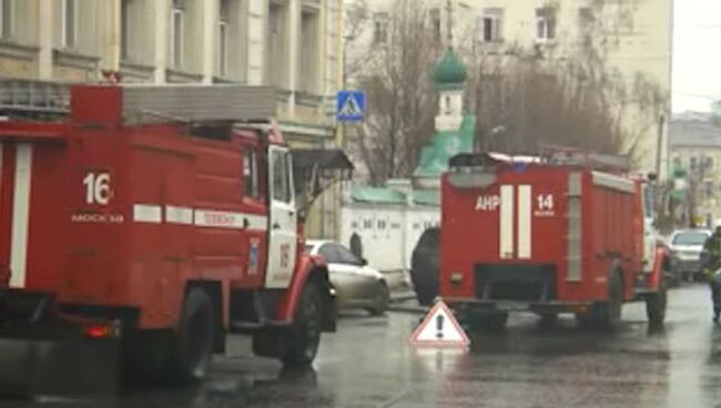 Сауна загорелась на Большой Лубянке в Москве