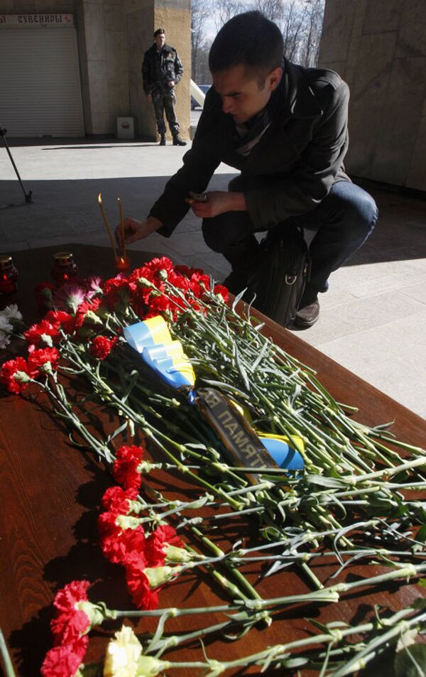 Траурные мероприятия в Минске по случаю первой годовщины теракта в метрополитене