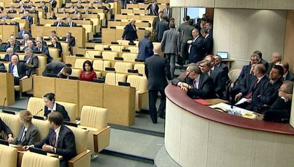 Эсеры ушли из зала заседаний ГД после ответа Путина о голодовке в Астрахани