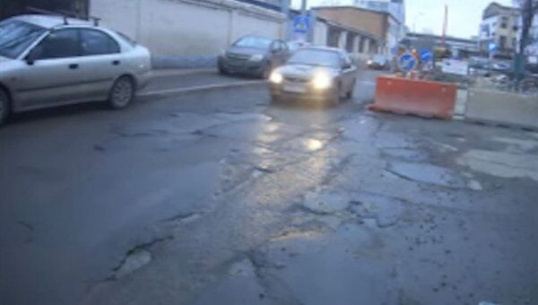 Дорожные работы держат московских водителей в постоянном напряжении