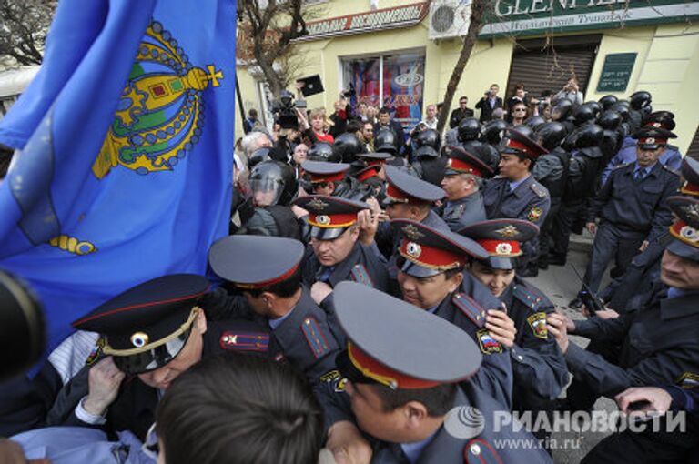 Поездка Сергея Миронова и Николая Левичева в Астрахань