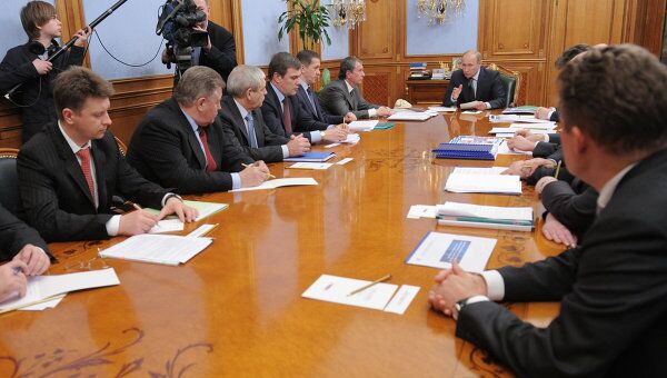 Премьер-министр РФ В.Путин провел совещание по освоению месторождения на континентальном шельфе