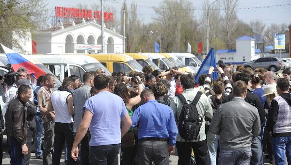 Акция протеста водителей общественного транспорта в Астрахани