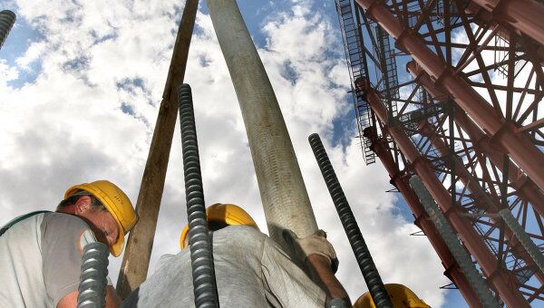 Строительство мостового перехода через бухту Золотой Рог во Владивостоке