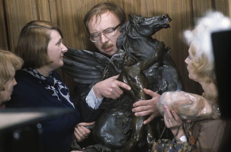 Кадр из фильма Служебный роман