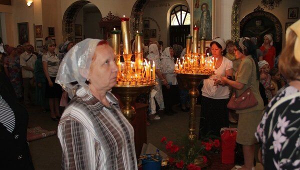 Пасхальная служба в душанбинском Свято-Никольском соборе