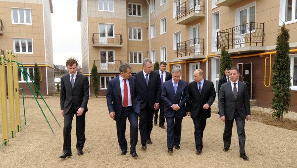 Премьер-министр РФ В.Путин посетил строящийся жилой микрорайон Восточный