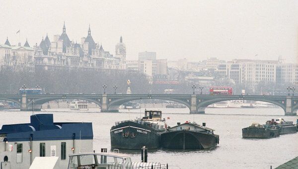 Вид на Лондон через Темзу
