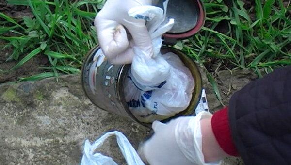 Наркополицейские нашли килограмм героина в банке из-под чая