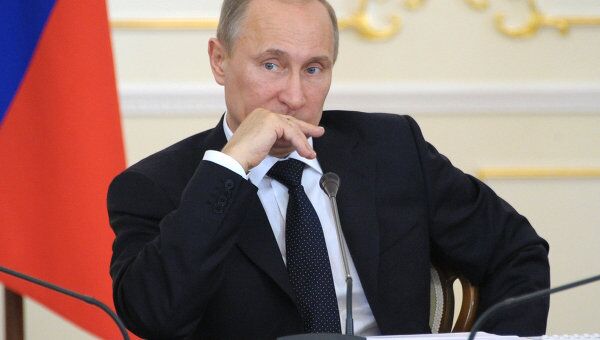 Владимир Путин проводит совещание в Ново-Огарево. Архив