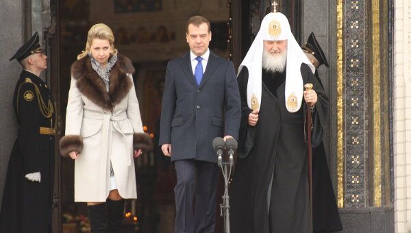 Медведев посетил церемонию освящения Морского собора в Кронштадте
