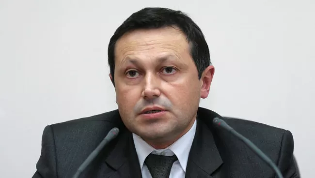 Эдхам Акбулатов