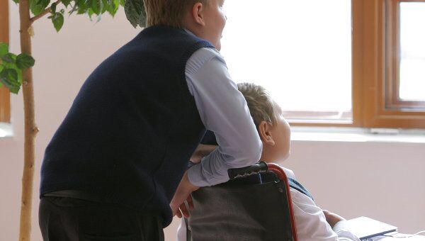 Ученик 5-го класса среднеобразовательной школы № 1161, инвалид детства Кирилл Дроздков