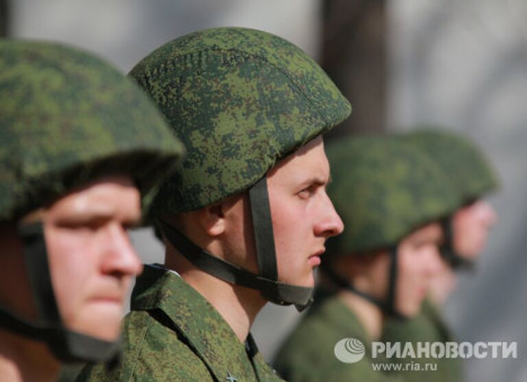 Тренировка салютного дивизиона к Дню Победы